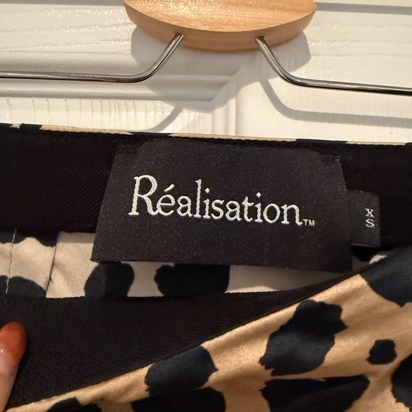 Realisation Par The Naomi Silk Skirt in Leopard (Wild Things) Size XS - Picture 5 of 8
